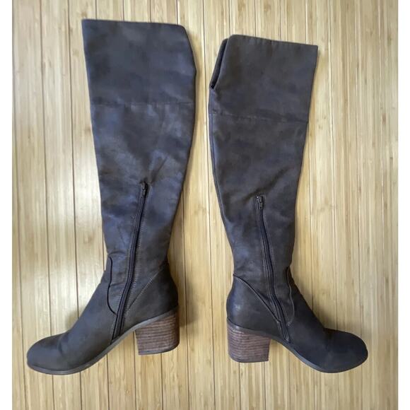 Report Fisher Women’s Boots Size 7.5 Riding Boot Over the Knee Brown Half Zip - Picture 3 of 16
